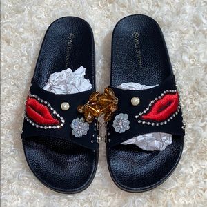 Fashion Nova slides “Why you always trippin”